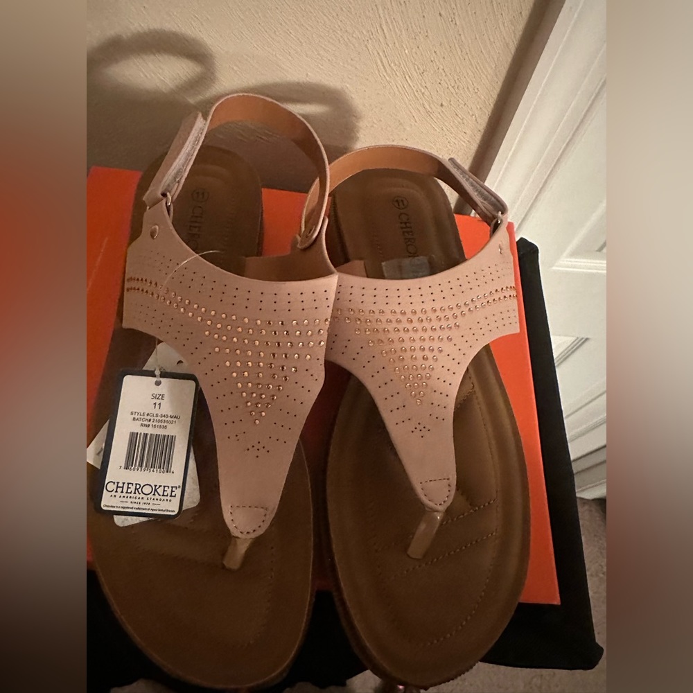 11 pink open sandals